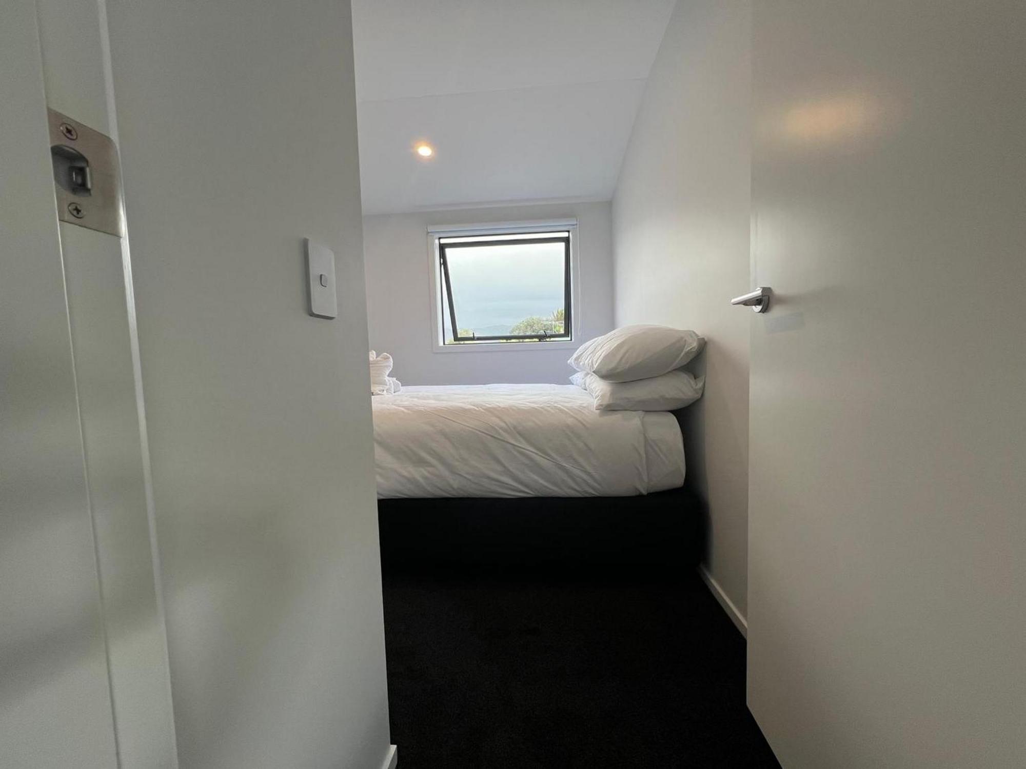 Central Modern 3-Bedroom,3- Bathroom House With Patio And Carpark- Lower Hutt City Centre Buitenkant foto