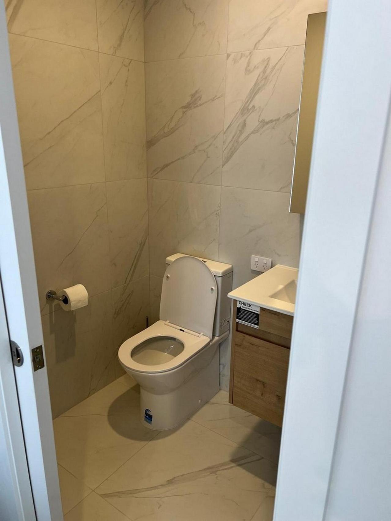 Central Modern 3-Bedroom,3- Bathroom House With Patio And Carpark- Lower Hutt City Centre Buitenkant foto