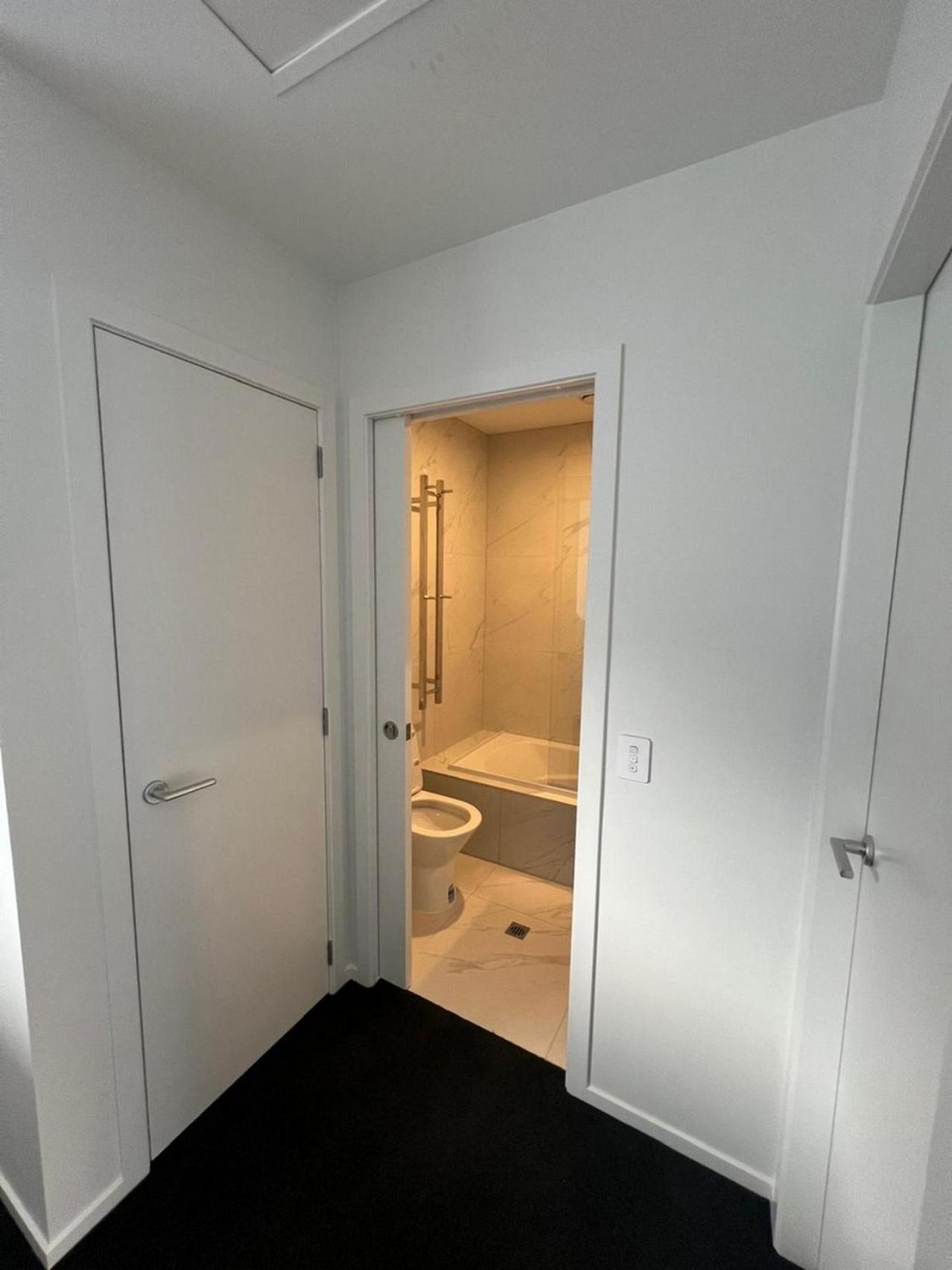 Central Modern 3-Bedroom,3- Bathroom House With Patio And Carpark- Lower Hutt City Centre Buitenkant foto