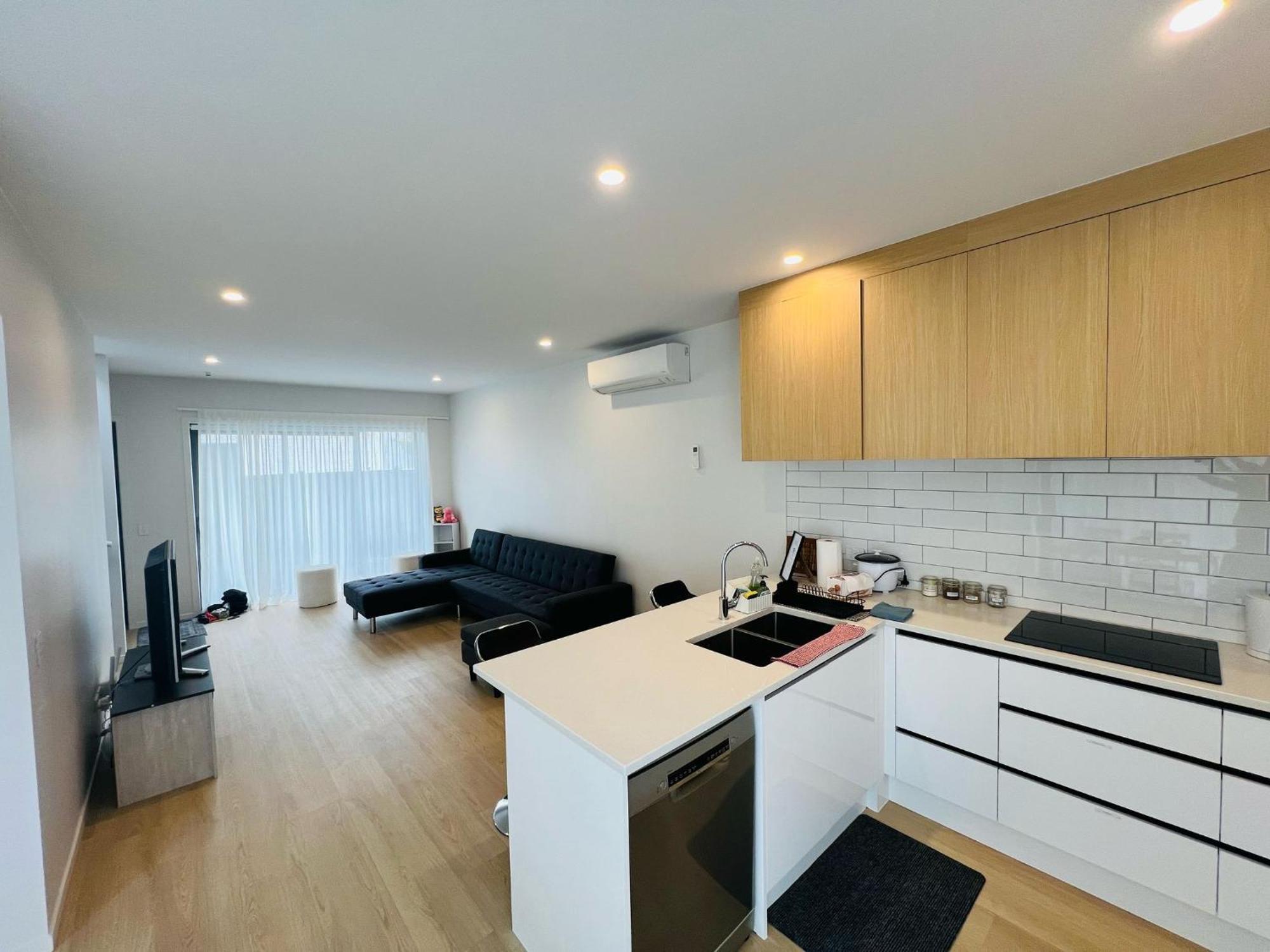 Central Modern 3-Bedroom,3- Bathroom House With Patio And Carpark- Lower Hutt City Centre Buitenkant foto