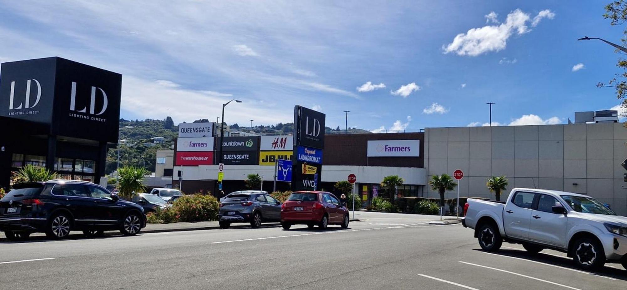 Central Modern 3-Bedroom,3- Bathroom House With Patio And Carpark- Lower Hutt City Centre Buitenkant foto